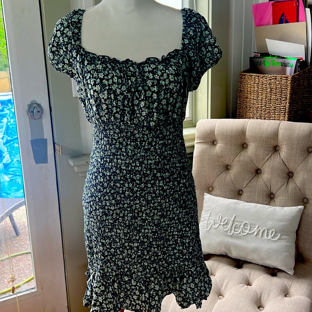 New NWT Wild Fable Floral Green/Blue Mini Dress Large